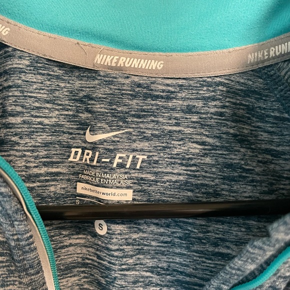 Nike running dri fit quarter zip - Picture 2 of 3